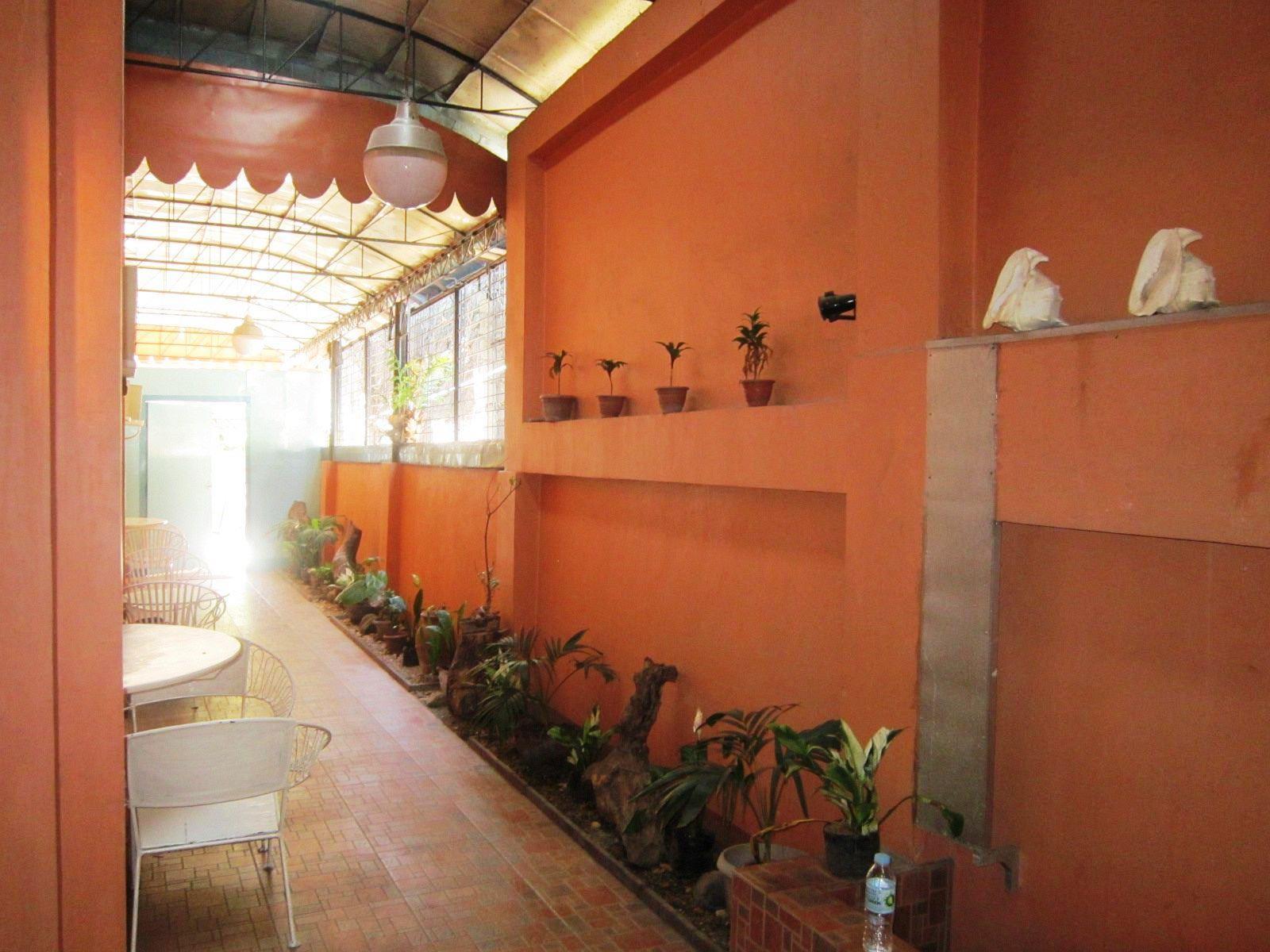 Coastal Inn Dumaguete City Buitenkant foto