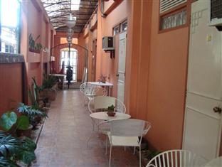 Coastal Inn Dumaguete City Buitenkant foto