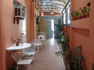 Coastal Inn Dumaguete City Buitenkant foto
